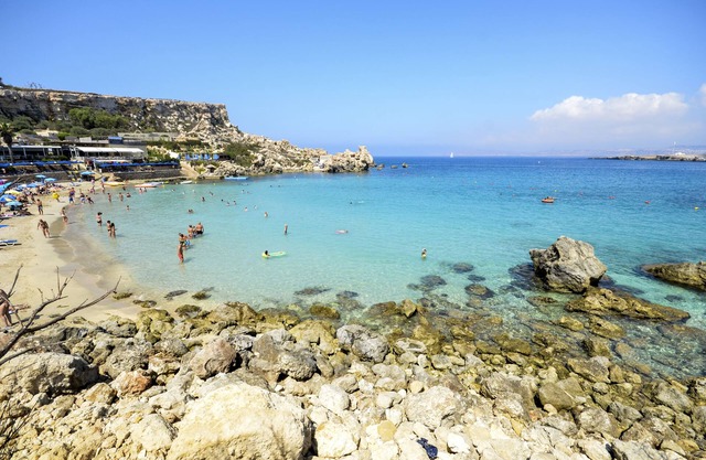 Summer Breeze Maisonette with Terrace by Getaways Malta