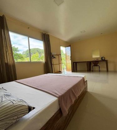 Summer Breeze Tourist Inn