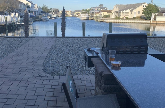 Summer Oasis On The Lagoon Awaits You