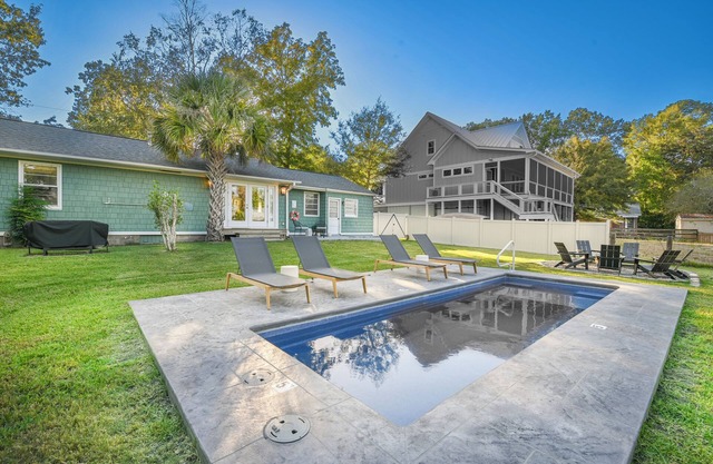 Summer Sale! 3BR Marsh & River view home with private pool