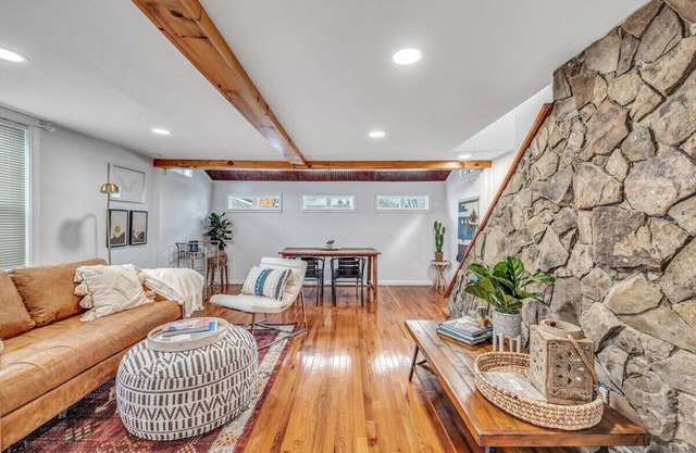 Summer Sale | Cozy Cottage | Pet | WalktoBeach