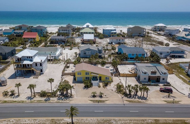 Summer SPECIAL! Steps 2 Beach! Waterview! Pets Welcome!