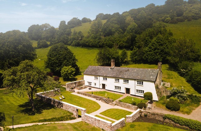 Summergreen Farmhouse - Luxury Cottages
