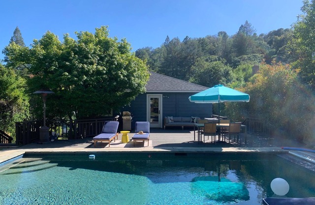 Sun Fun San Anselmo Pool Bungalow 4BR Sleeps 8