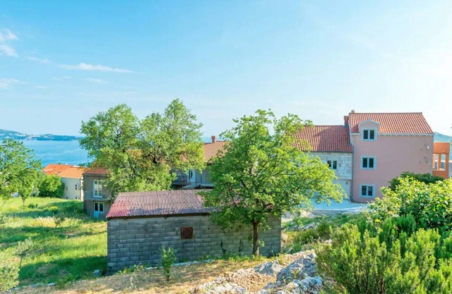 Sun Hill Matea