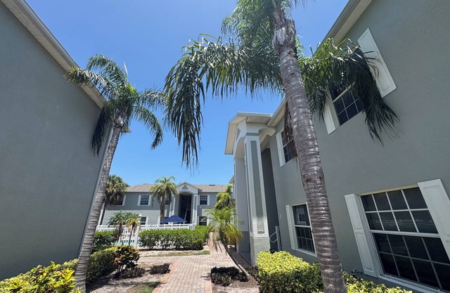 Sun Sea Surf Space 3 Bedroom Condo by Cocoa Beach Pier