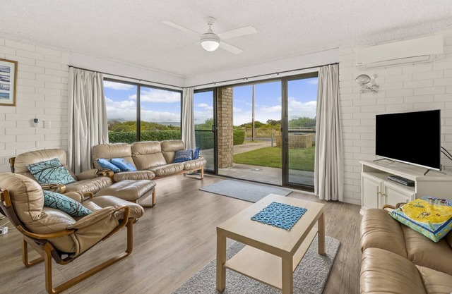 Sun & Surf Aldinga Beach Apartment