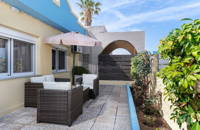 Sun & Waves Beachfront Suite
