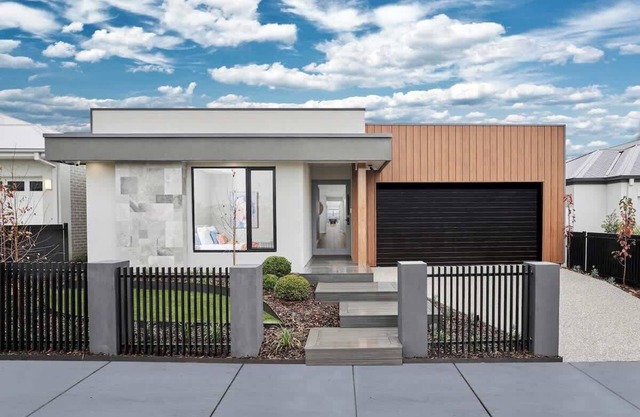 Sunbury Luxury - The Perfect Family Entertainer