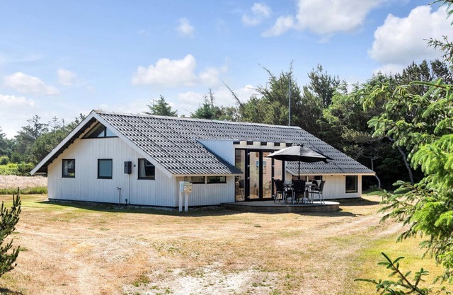 "Suncica" - 700m from the sea by Interhome