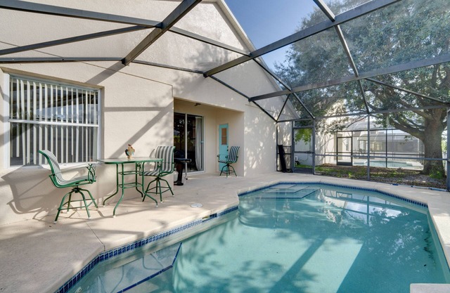 Sunlit Davenport Family Home w/Lanai & Gas Grill!