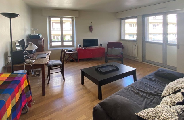 Sunny apartment, 3P, 50 m2, 15 mn from Paris center