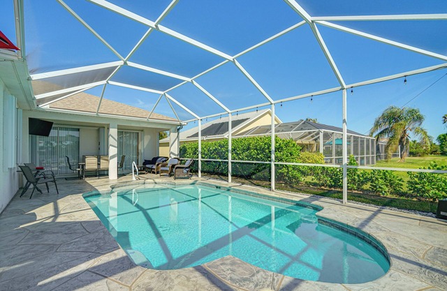 Sunny Fort Myers Home w/Heated Pool!