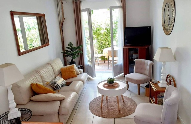 Sunny 1-BR Apartment with Terrace, Parking & WiFi, Near Thermal Baths