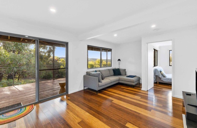 Sunnyhaven I Bush Views with multiple living areas