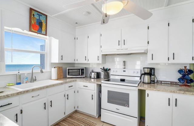 Sunrise Cottage by the Sea
