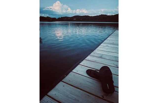 Sunrise Deck and Boat Slip. Peace and Fun!