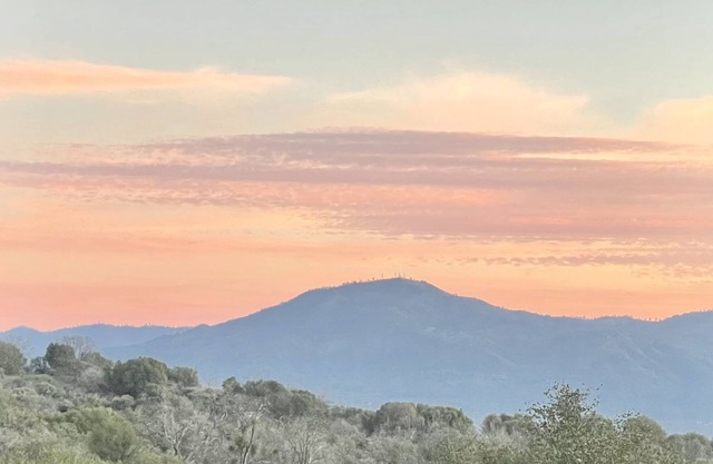 Sunrise Suite - Sierra Mountain Lodge