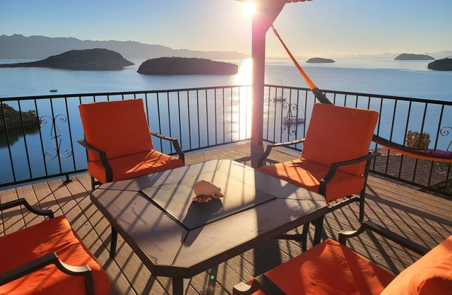 Sunrise Villa - Off-Grid Beach Villa w/Best Views in Baja California!