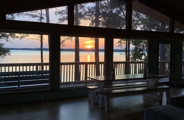 Sunset Cove - Lake O' The Pines/Crystal Cove