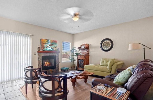 Sunset Escape – Parkside Retreat