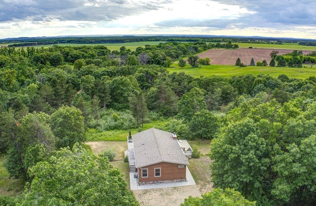 Sunsets | 2 Living Spaces & Games | Close to Dells