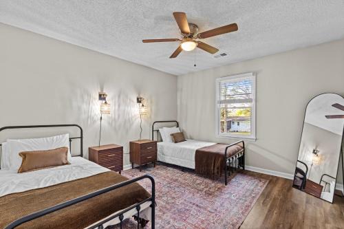 Sunwoven Townhouse half a mile to downtown!