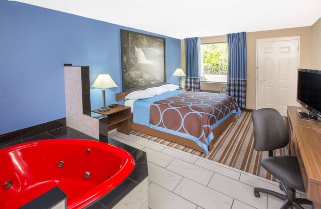 Super 8 by Wyndham Dothan