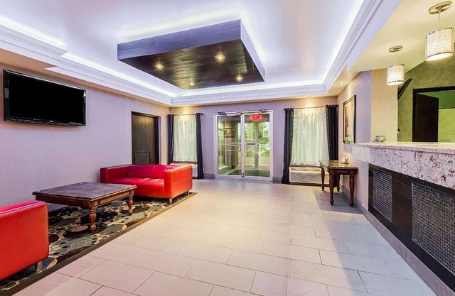 Super 8 by Wyndham Mars/Cranberry/Pittsburgh Area