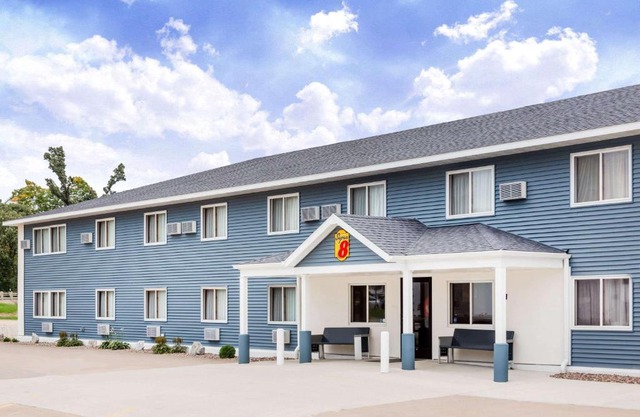 Super 8 by Wyndham Platteville