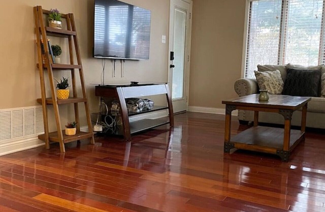 Super Close to Mizzou Condo 2 Bed 1 Bath
