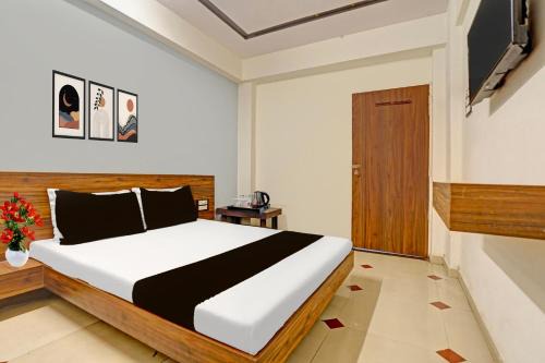 Super Collection O Kadodara Bus Terminal Formerly Hotel Rudra