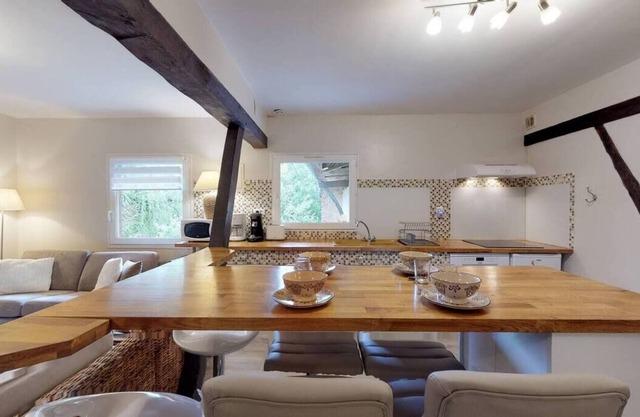 Superb apartment in a stable for 10 people