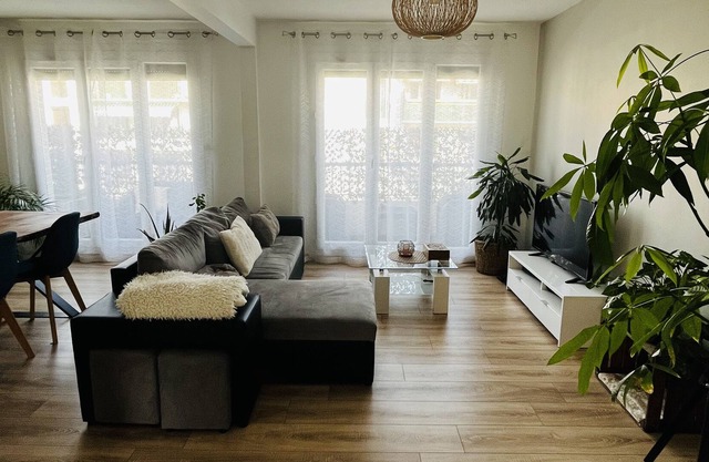 Superb apartment with balcony and parking