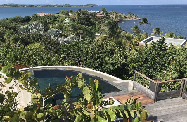 Superb Beachfront Accommodation - Pointe Cerisier Residential District