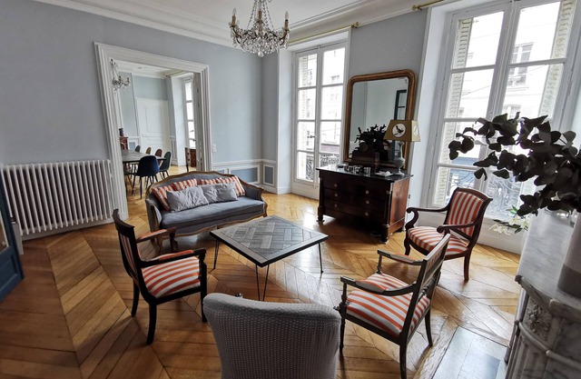 Superb family apartment - Historical center