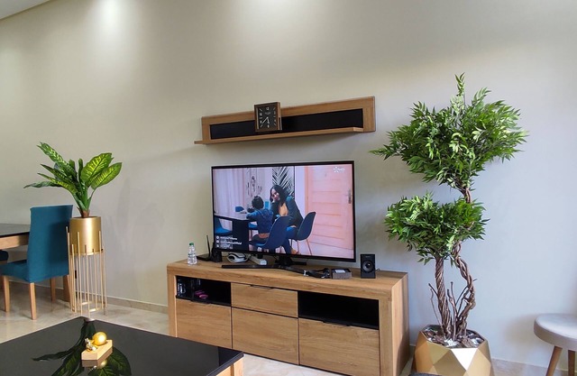 SUPERB GARDEN APARTMENT WITH DIRECT ACCESS TO THE POOL