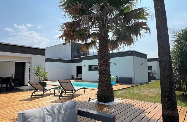 Superb modern villa 25 min from Hossegor