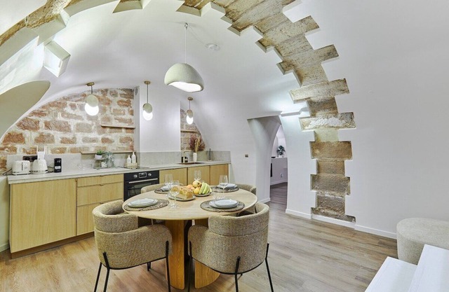 Superb New Apartment Le Marais Place des Vosges