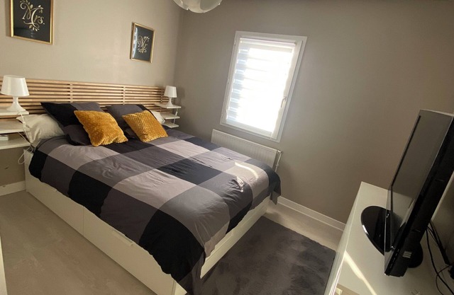 Superb spacious bedroom