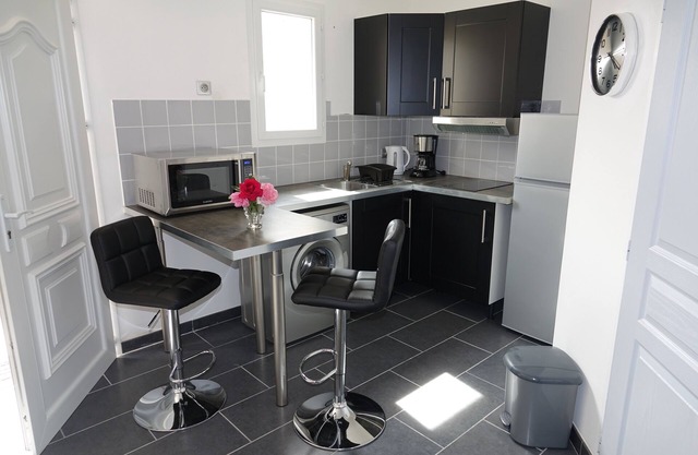 SUPERB STUDIO (30 m2) QUIET AT THE DOORS OF MONTPELLIER BETWEEN SEA and MONTAG