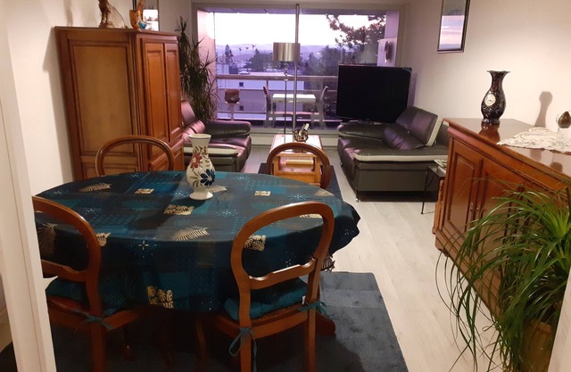 SUPERB T3 CHAMALIERES- ROYAT (PROXIMITE DES THERMES) wifi-ascenseur