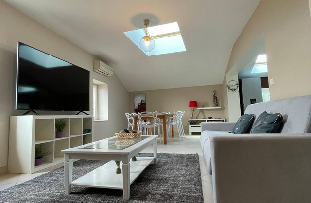 Superbe Appartement Avec 2 Chambre - 9 Personnes - Parking Privé