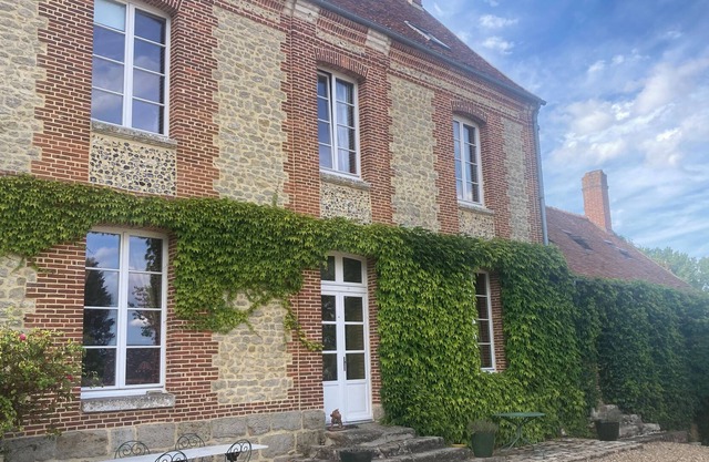 Superbe Maison de Campagne Avec Piscine