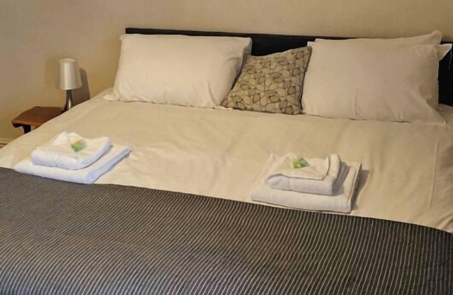 Superking Room Shared Bathroom Bath Only TV