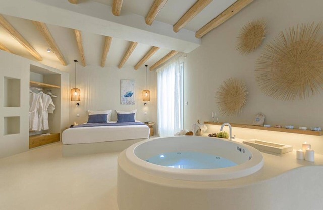 Supreme Suite with Spa Bath