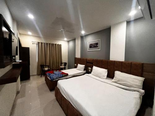 Suratgarh Hotel