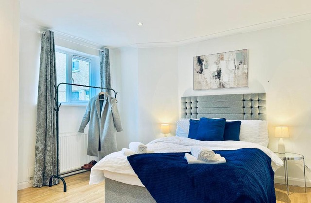Sutton - Ground Floor Flat By The High Street