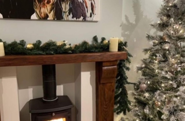 Swallow Cottage, a cosy, Country Retreet
