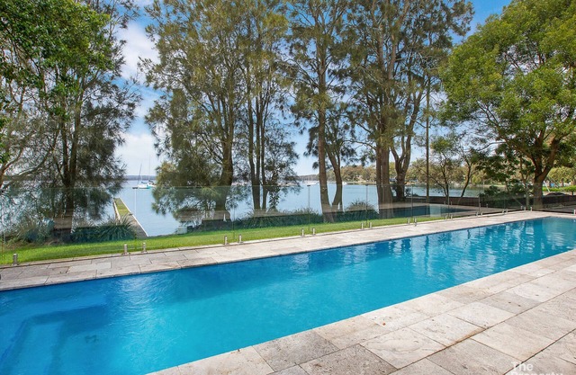 Swanky Suites - Hemp House, Shared Pool & Jetty